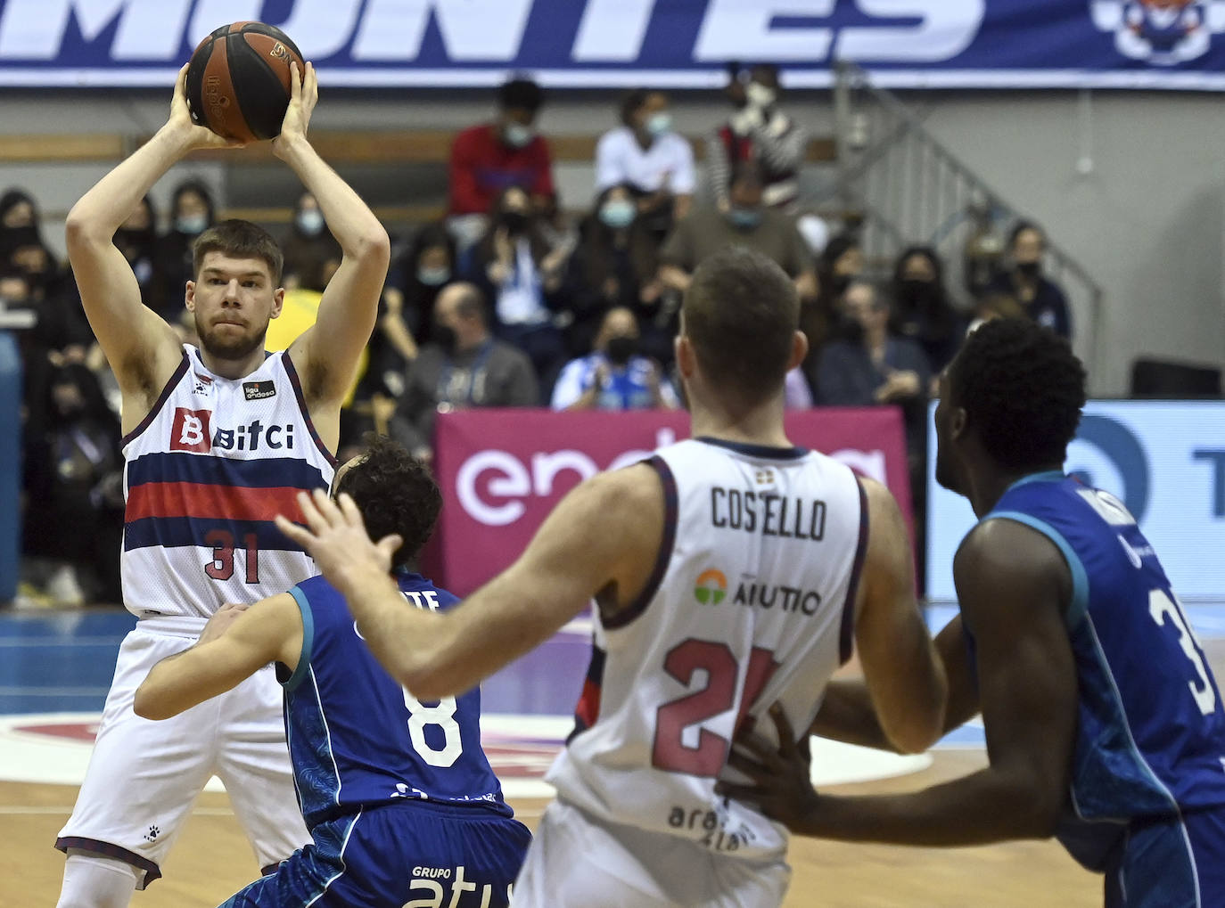 Las mejores imágenes del Burgos - Baskonia