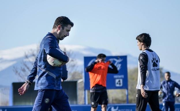 El Sadar sube el telón del tercer acto albiazul