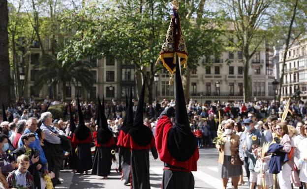 Bilbao se entrega a la procesión del Borriquito más multitudinaria
