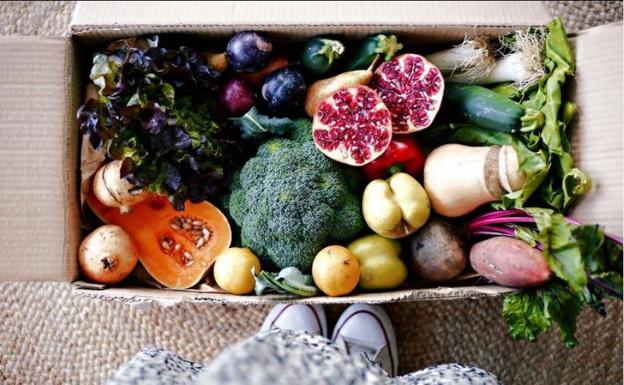 Ni dietas ni pánico a tomar unas cañas en Semana Santa: trucos para comer sano en vacaciones