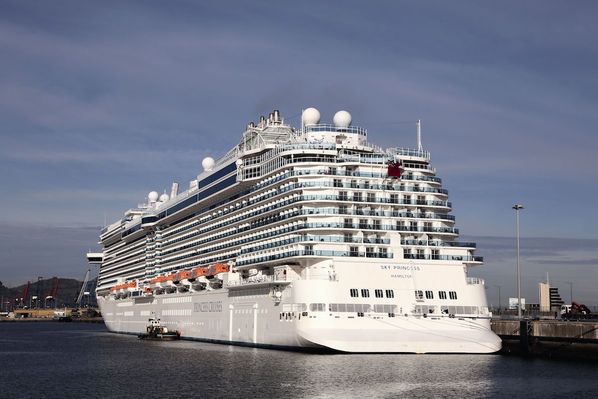 La temporada de cruceros arranca con el amarre de dos buques mañana en Getxo