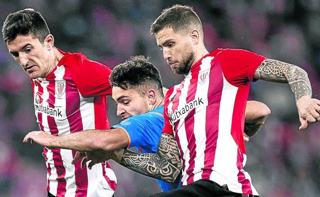 El Athletic espera que Iñigo Martínez reaparezca en la visita del Celta