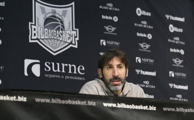 Mumbrú espera un partido muy difícil contra un Real Madrid que «necesita victorias»