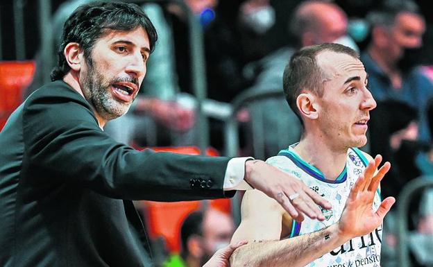 Mumbrú no se fia de la 'crisis' del Real Madrid