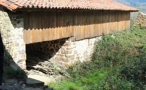 Okondo Aurrera pide una solución para evitar el derribo de la bolera de Arisketa