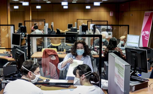 La Diputación obligará a usar mascarilla a su personal de la campaña de la declaración de la renta