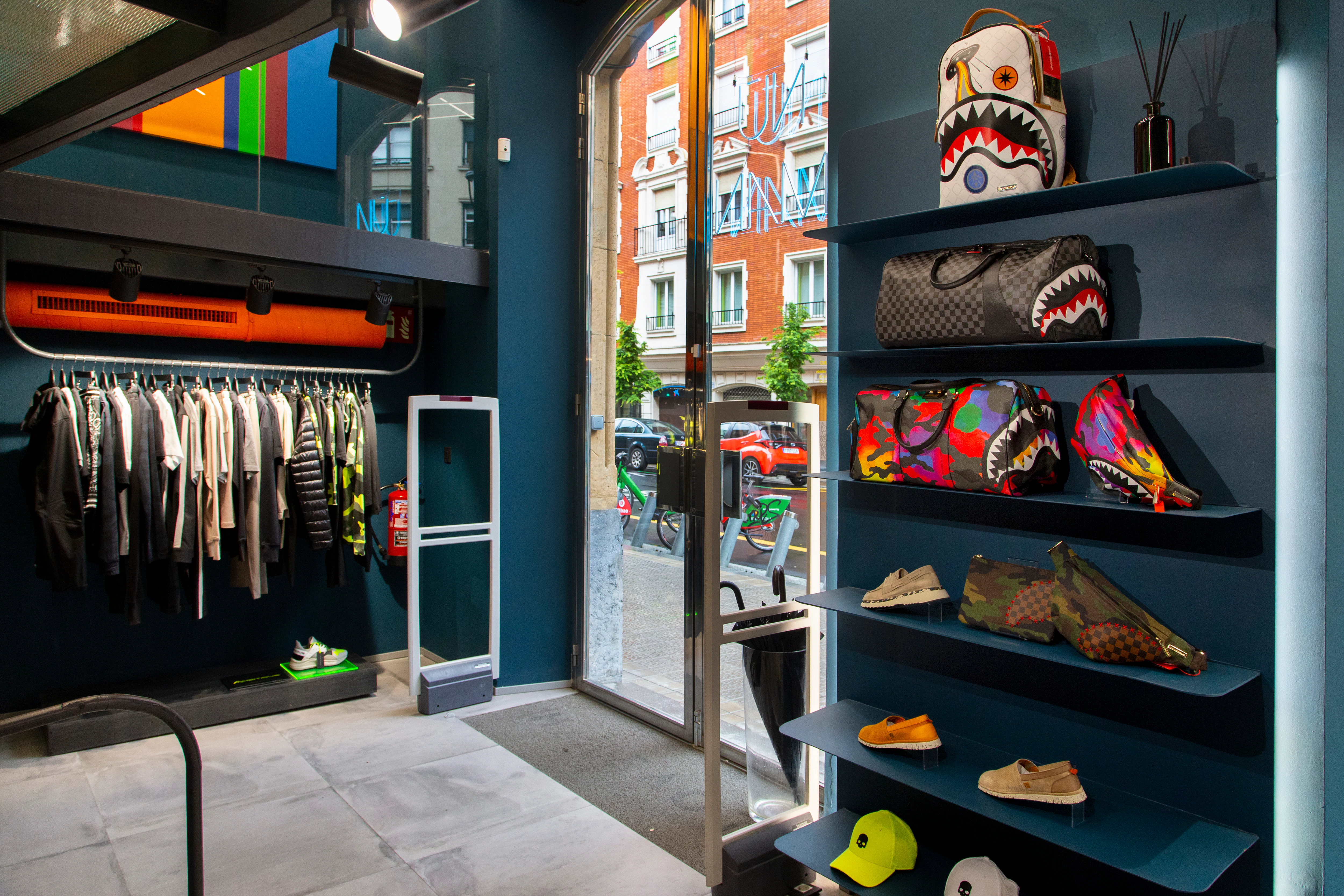 Fotos: Abre novedosa tienda de ropa para hombre en el centro de | El Correo