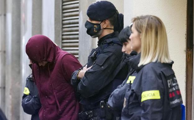 Hallan ADN de la joven violada en Igualada en la ropa del detenido