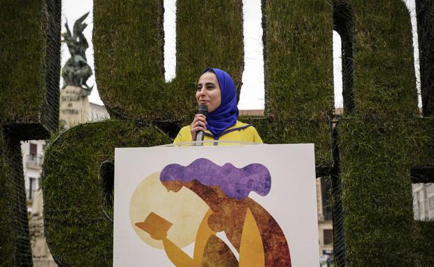 El festival Poetas en Mayo empapa Vitoria de versos