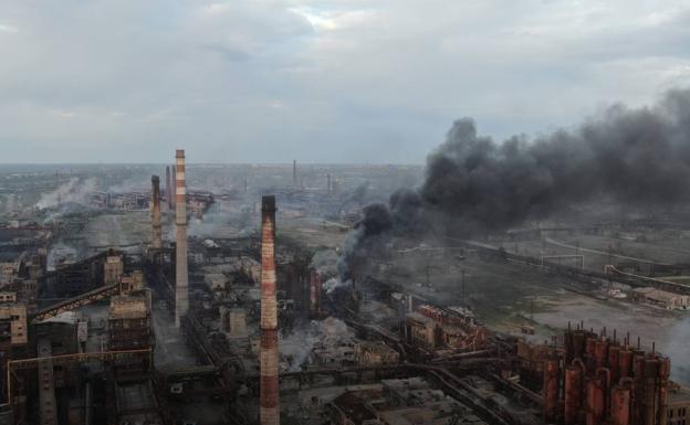 Así sobreviven los soldados ucranianos atrincherados en los túneles de Azovstal