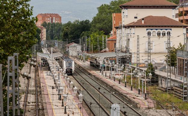 Elkarrekin pide un trazado ferroviario que absorba el paso de mercancías por Vitoria