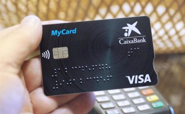 Las claves de la primera tarjeta de crédito con sistema Braille en España