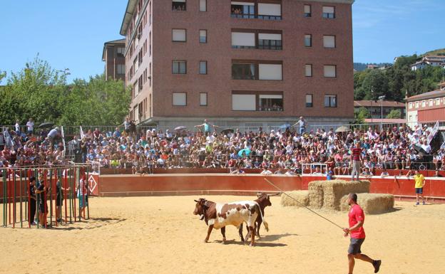 Llodio rechaza una oferta para tener plaza de toros gratis y una novillada en los 'Sanrokes'