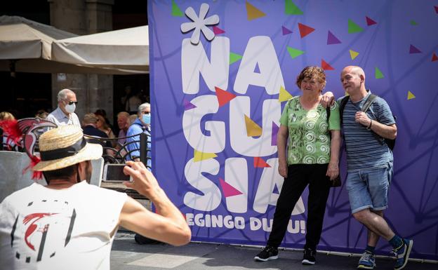 Las comparsas disparan la cuenta atrás de 100 días para la primera Aste Nagusia desde 2019