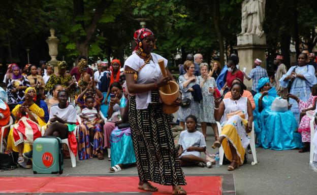 Vitoria se rinde al color de la moda africana