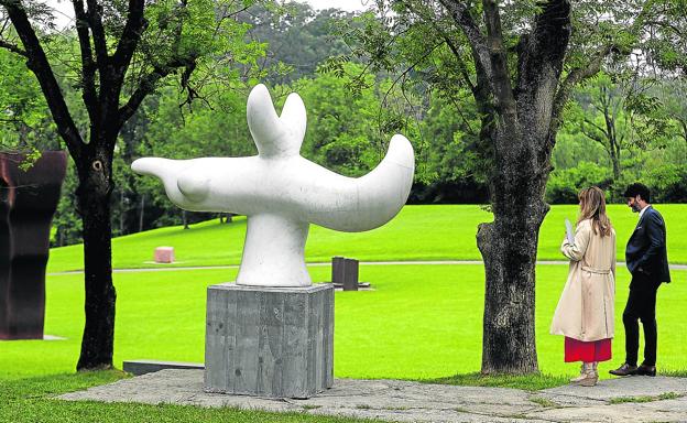 Miró y Chillida, una muestra de amistad