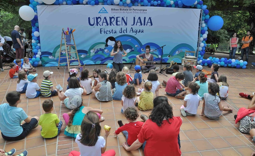 Arrigorriaga recupera su Fiesta de Agua tras la pandemia