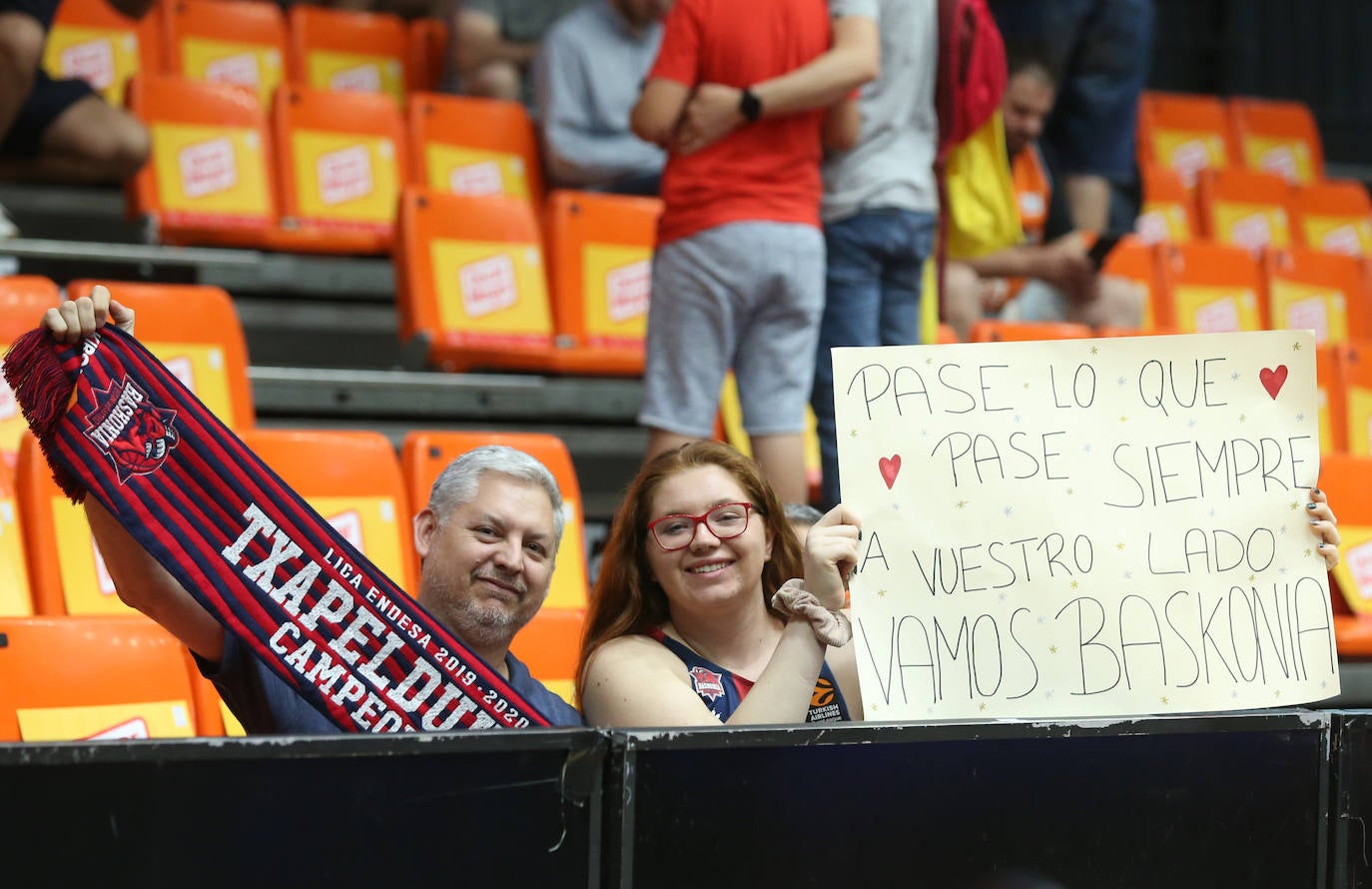 Las mejores imágenes del Valencia - Baskonia