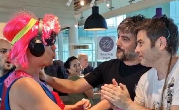 La sorpresa de Estopa a un fan en su despedida de soltero