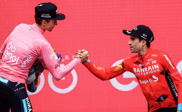 Landa vuelve al podio en el Giro que Hindley se lleva a Australia por primera vez