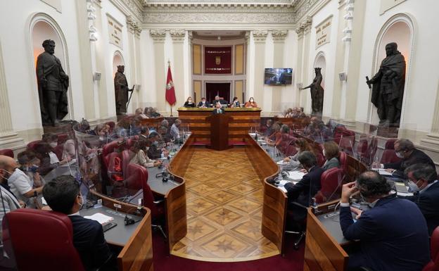 La oposición pide «explicaciones» al PNV ante la «vergonzosa» actitud de Buesa