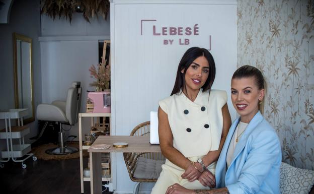 Dos amigas abren en Bilbao el estudio de maquillaje que adoraría Carrie Bradshaw