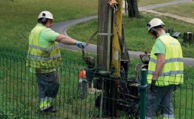 La Diputación 'radiografía' el subsuelo de Artaza para preparar la obra del subfluvial