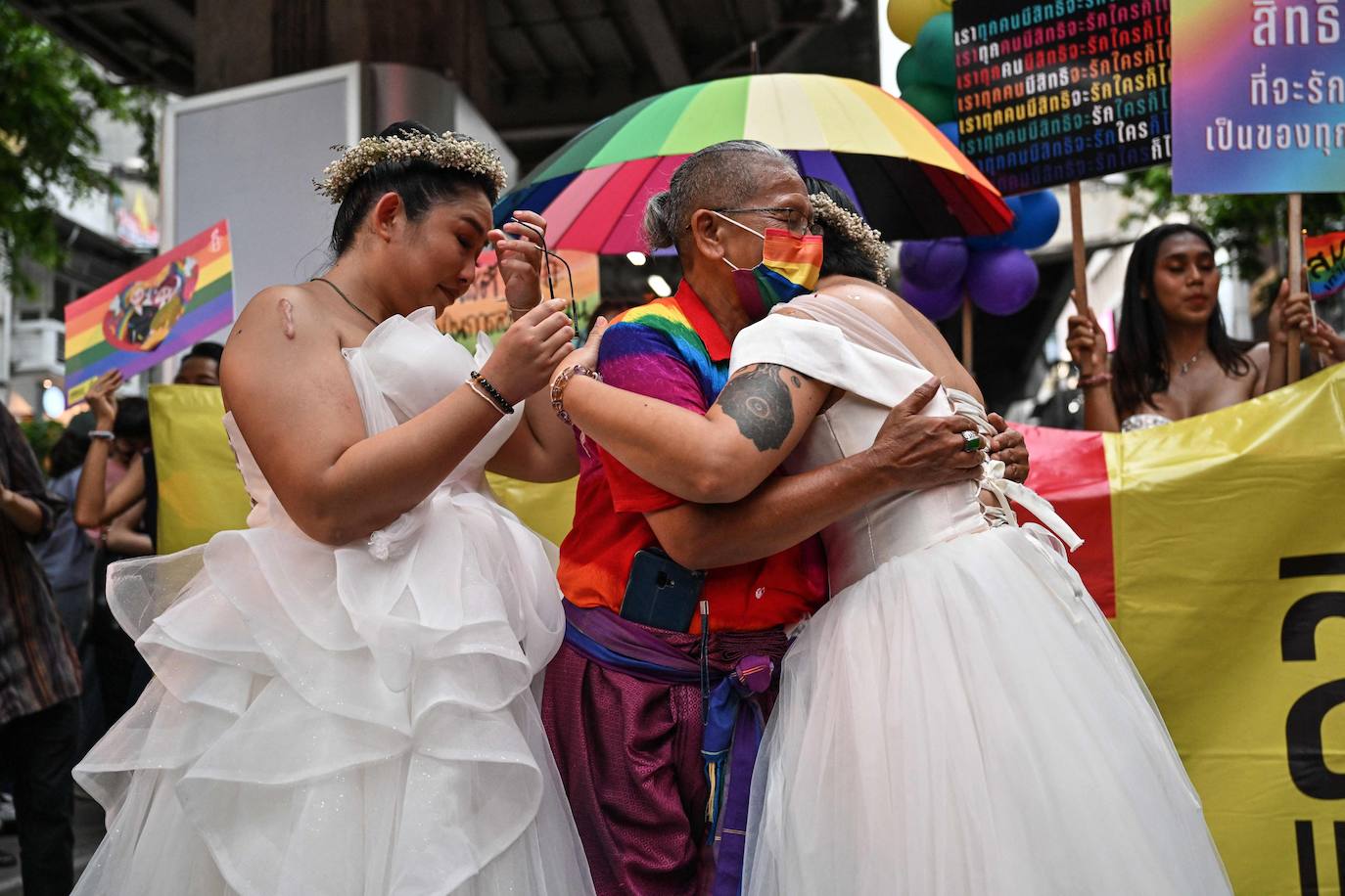 Bangkok celebra su primer desfile del Orgullo en 16 años