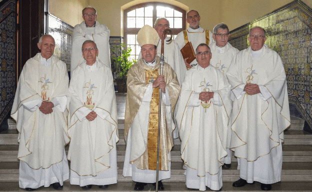 Diez sacerdotes celebran sus 50 años al servicio de la Iglesia