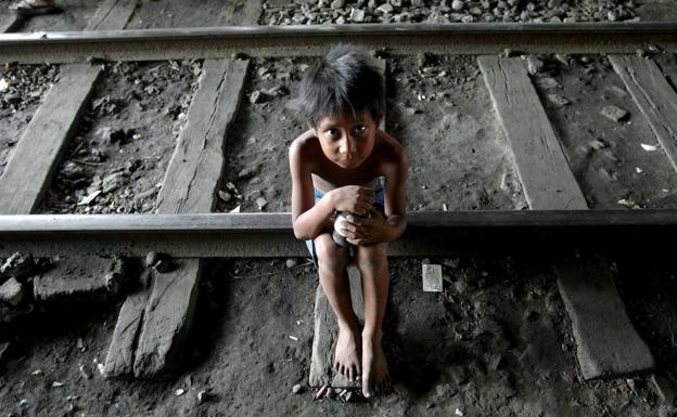 Los niños que pasan hambre pagan los platos rotos de la guerra de Ucrania, la pandemia y la sequía