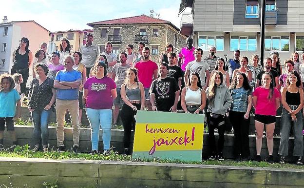 Asociaciones de Zaldibar se unen en defensa de una fiestas participativas