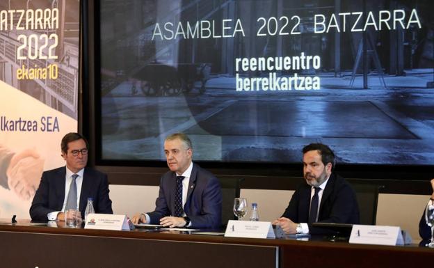 «Éxitos pasados no son garantía de éxitos futuros», dice el lehendakari a los empresarios