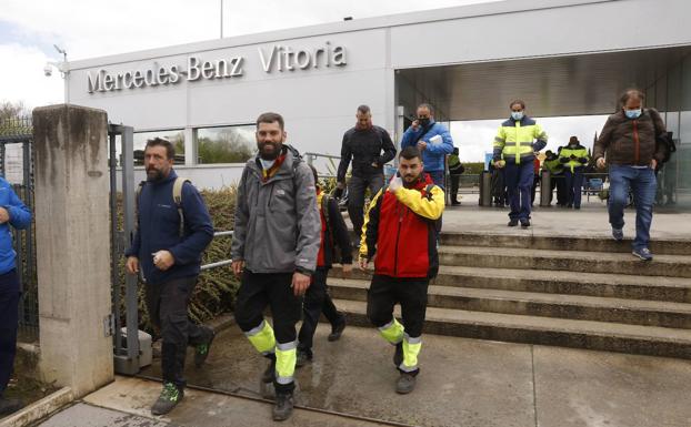 Las instituciones vascas firman hoy un pacto con Mercedes que redobla su apoyo