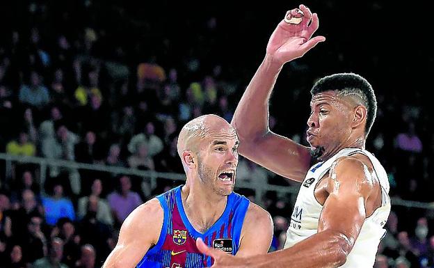 El puente aéreo se tiñe de color blanco