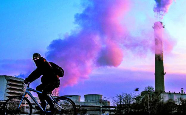 La Eurocámara da el primer paso para rechazar la nuclear como energía verde