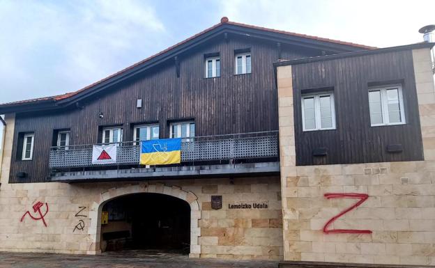 Realizan pintadas prorrusas en Lemoiz