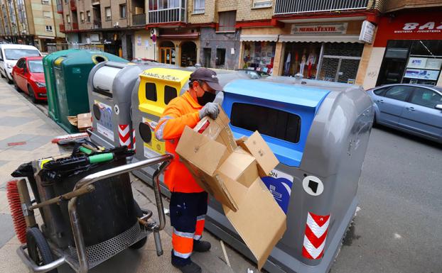 El quinto contenedor se aplaza al próximo año y ese dinero se usará para pagar el gas