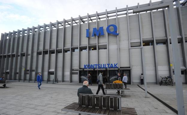 Adeslas podrá tomar el control del IMQ a final de año