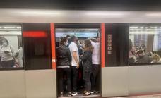 Concluye la segunda jornada de huelga en el metro con más trenes y menos aglomeraciones