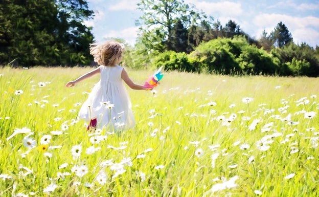 Naturaleza: la píldora que recetan los pediatras para mejorar la salud física y psíquica en la infancia
