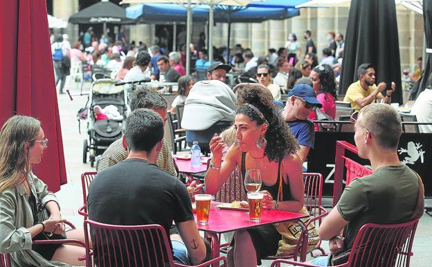 Los vizcaínos se lanzan al consumo de ocio pese al alza de los precios y la crisis