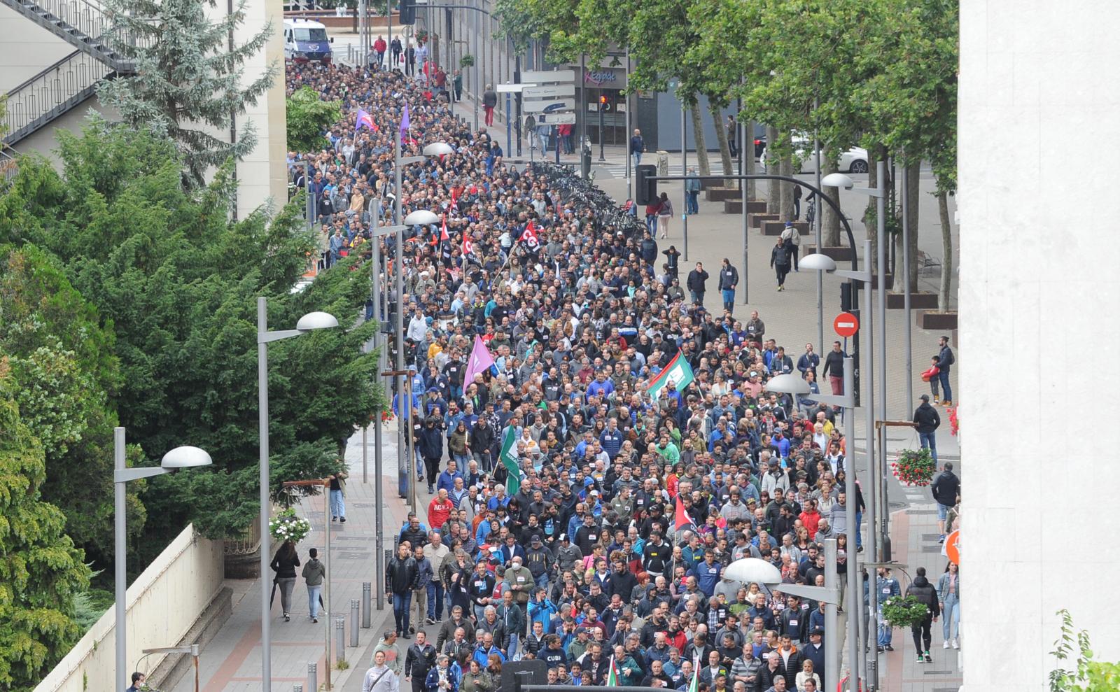 Los sindicatos del metal de Álava harán más huelgas si la patronal no sube salarios y reduce las jornadas