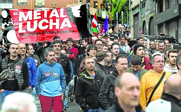 La huelga del Metal encara hoy su tercer día con las grandes empresas paradas