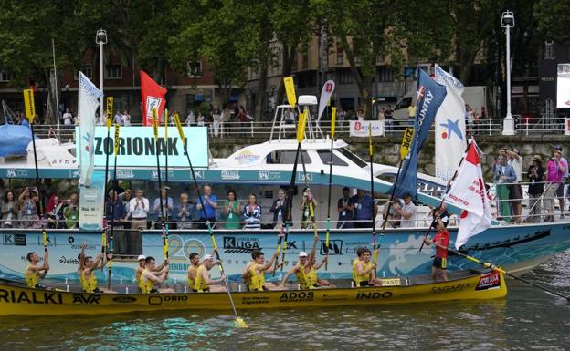 Orio sorprende a los favoritos en la Ikurriña de Bilbao