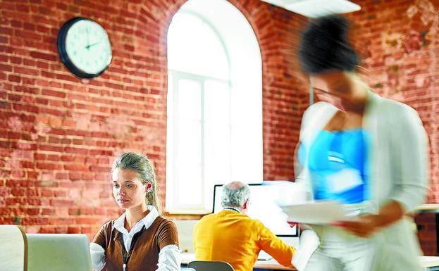 Horario flexible, teletrabajo… cada vez más empresas pagan a sus empleados con salario emocional