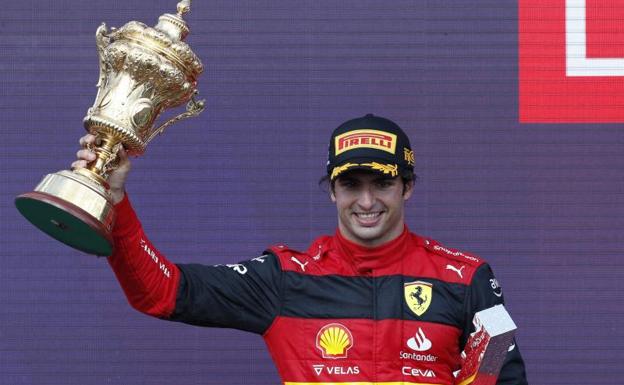 Carlos Sainz alcanza la gloria en Silverstone