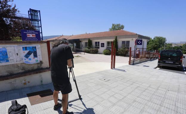 Vecinos de la Llanada entregan 1614 firmas para pedir mejoras en sanitarias