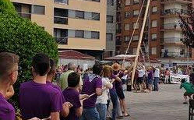 Las jugadoras del Zaldua lanzan hoy el txupinazo en Zaldibar