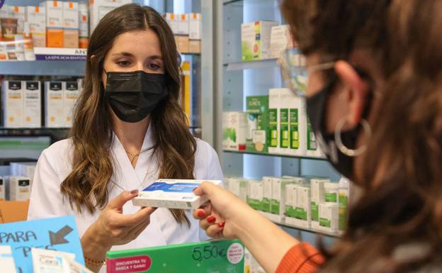 Sanidad quiere que los colectivos vulnerables tengan medicamentos gratis