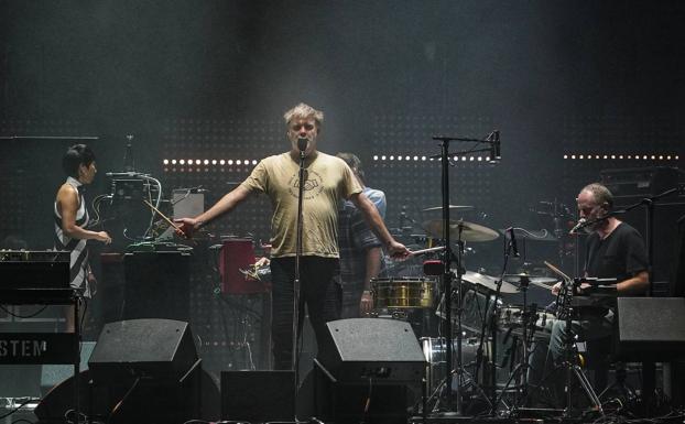 LCD Soundsystem salva el arranque del BBK Live con su directo apabullante